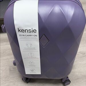 Kensie Lavender 22-Inch Spinner Luggage